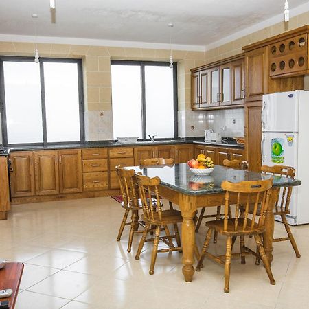 Hili Complex Apartment Zebbug  Room photo